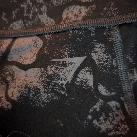 KK fit collab leggings - Picture 2 of 5